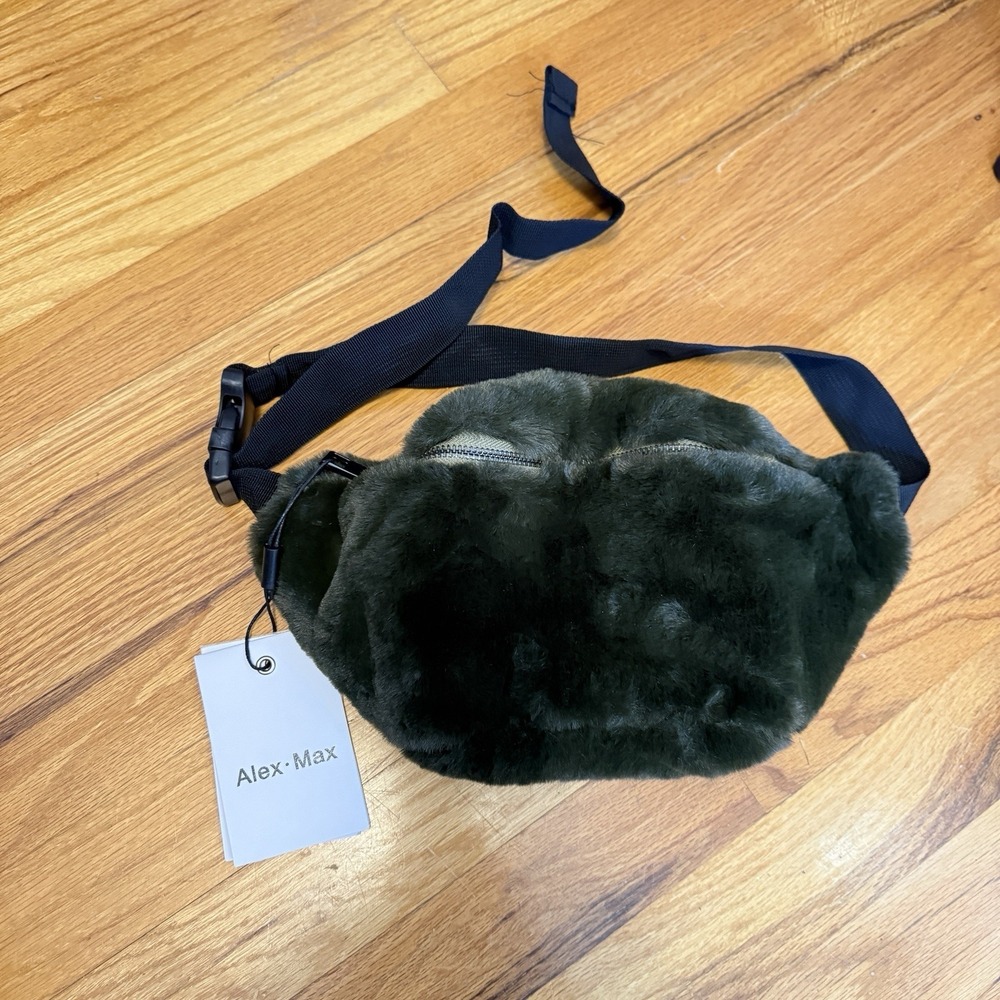 NWT Alex Max Green Faux Fur Fanny Pack Waist Bag Military Green, New‎ Fanny Pack